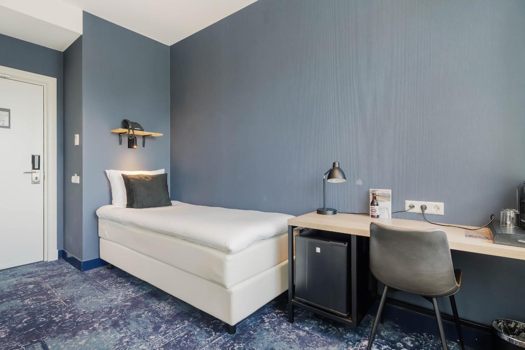 Hotel Мааслуис Екстериор снимка